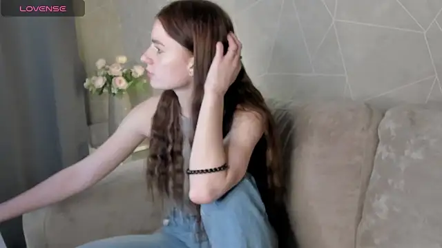 Stacey Brown online show from 12/13/24, 04:33