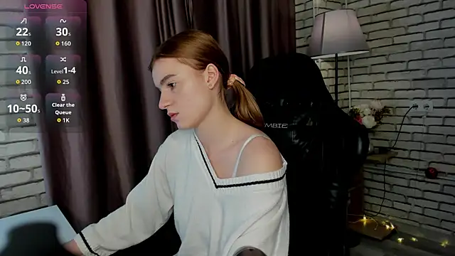 Snapshot of Stacey_Brown chatting on 01/08/26, 10:34 Stacey Brown online show from 01/08/26, 10:34