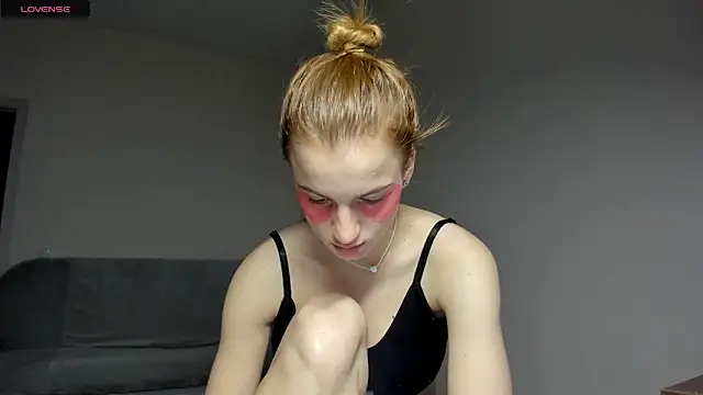 Snapshot of Stacey_Brown chatting on 02/13/26, 01:56 Stacey Brown online show from 02/13/26, 01:56