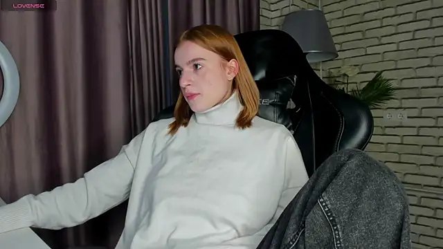 Snapshot of Stacey_Brown chatting on 02/20/26, 01:24 Stacey Brown online show from 02/20/26, 01:24