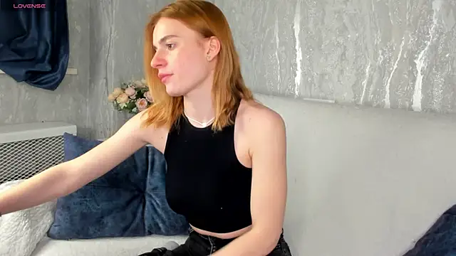 Snapshot of Stacey_Brown chatting on 03/12/26, 01:23 Stacey Brown online show from 03/12/26, 01:23