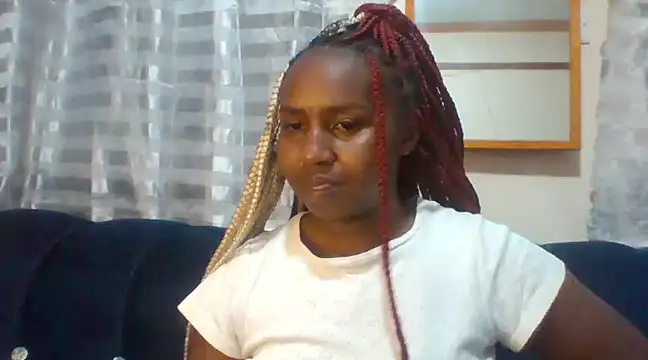 Snapshot of Sexxycheeks- chatting on 12/17/24, 12:34 Sexxycheeks- online show from 12/17/24, 12:34