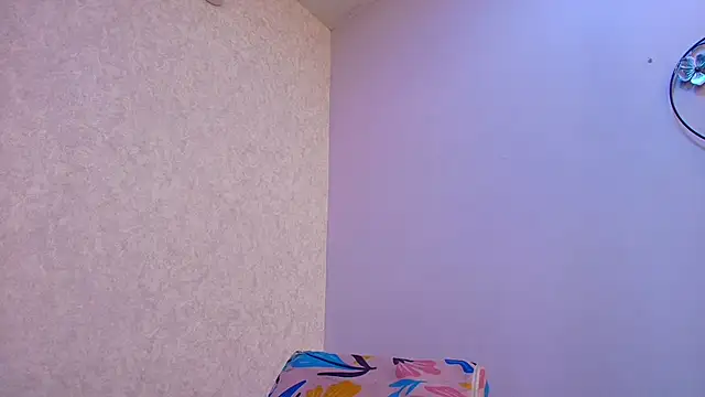 Chantal taylor  online show from 11/15/25, 12:02