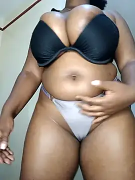 Snapshot of suckmyboobs12_ chatting on 03/13/26, 11:28 suckmyboobs12 online show from 03/13/26, 11:28