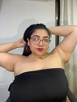 KathyGonzalez online show from 11/21/25, 11:14