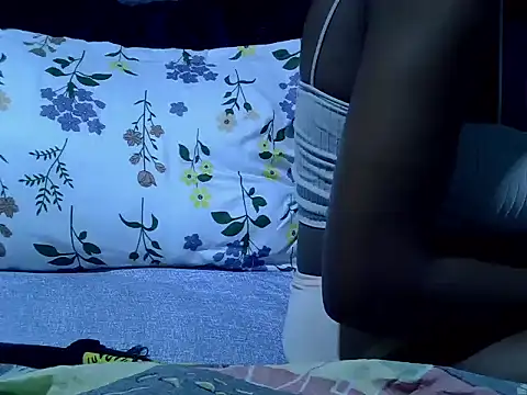 Lutyie online show from 11/21/25, 05:55