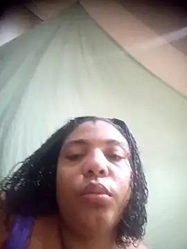 Snapshot of Arlequina680 chatting on 11/28/25, 01:36 Arlequina680 online show from 11/28/25, 01:36