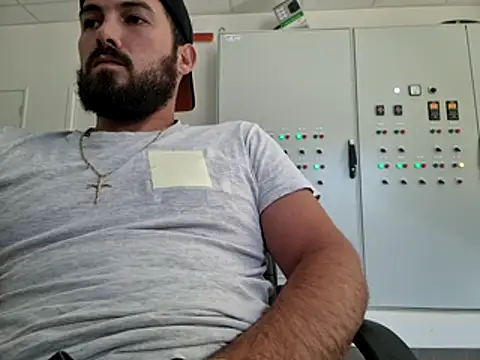 Leonormaldick online show from 06/10/26, 11:53