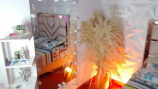 Snapshot of Jonesliam23 chatting on 03/16/26, 07:18 Jonesliam23 online show from 03/16/26, 07:18