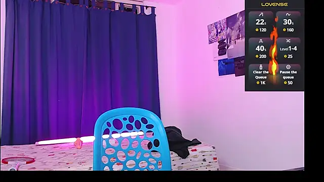 Snapshot of Sanit_Di chatting on 02/15/25, 01:49 Sanit Di online show from 02/15/25, 01:49