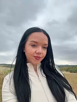 Vanesskaa online show from 07/18/26, 01:15