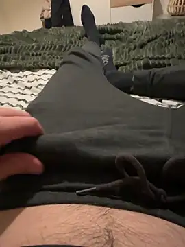 Snapshot of roro1133 chatting on 12/09/24, 06:46 roro1133 online show from 12/09/24, 06:46