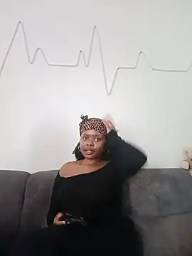 Snapshot of mariecruise chatting on 06/24/26, 02:49 mariecruise online show from 06/24/26, 02:49