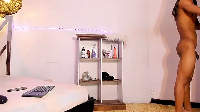 rose scottt online show from 02/04/25, 02:21