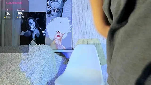 Snapshot of luna-catt chatting on 02/22/25, 09:04 luna-catt online show from 02/22/25, 09:04