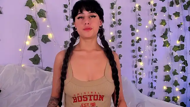 Snapshot of Natasha_Nasty2 chatting on 12/31/24, 03:42 Natasha Nasty2 online show from 12/31/24, 03:42