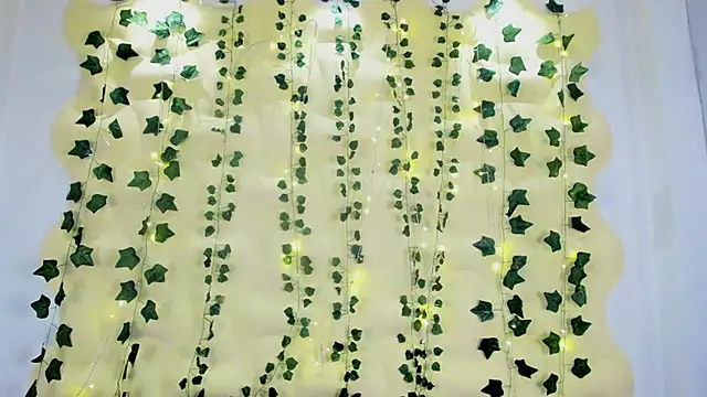 Snapshot of Natasha_Nasty2 chatting on 02/25/25, 12:47 Natasha Nasty2 online show from 02/25/25, 12:47