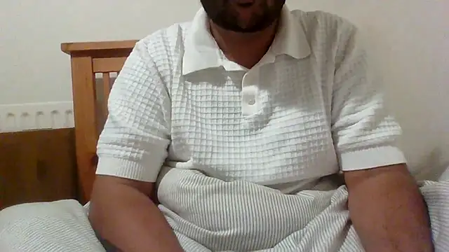 whoreboi98 online show from 05/03/26, 09:21