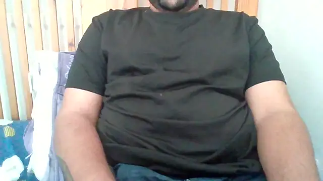 whoreboi98 online show from 06/17/26, 01:23