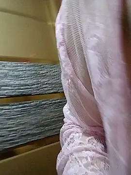 Snapshot of Naariman chatting on 01/06/25, 09:08 Naariman online show from 01/06/25, 09:08