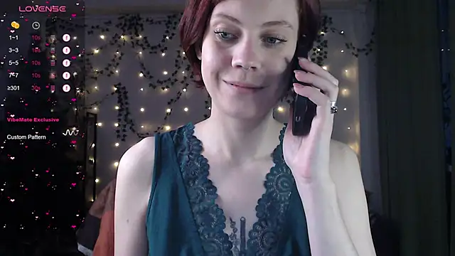 Snapshot of Your_Corvus chatting on 12/08/24, 01:14 Your Corvus online show from 12/08/24, 01:14