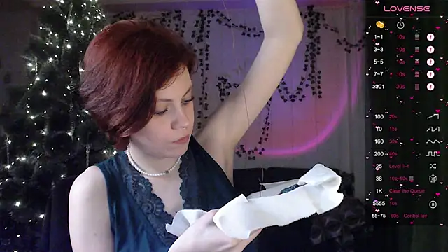 Snapshot of Your_Corvus chatting on 12/10/24, 01:11 Your Corvus online show from 12/10/24, 01:11