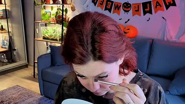 Snapshot of Your_Corvus chatting on 10/22/25, 09:20 Your Corvus online show from 10/22/25, 09:20