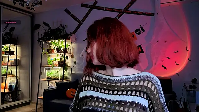 Snapshot of Your_Corvus chatting on 10/27/25, 08:07 Your Corvus online show from 10/27/25, 08:07