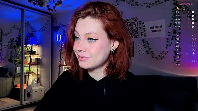 Snapshot of Your_Corvus chatting on 11/10/25, 09:41 Your Corvus online show from 11/10/25, 09:41