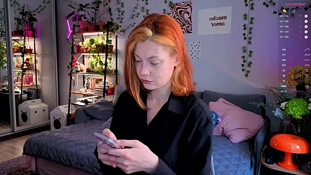 Snapshot of Your_Corvus chatting on 03/12/26, 09:15 Your Corvus online show from 03/12/26, 09:15