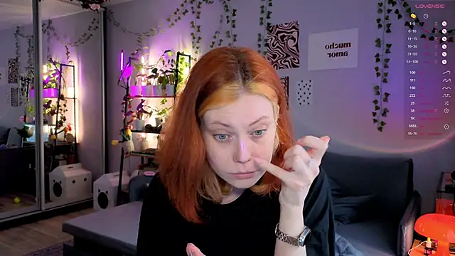 Snapshot of Your_Corvus chatting on 03/17/26, 08:50 Your Corvus online show from 03/17/26, 08:50