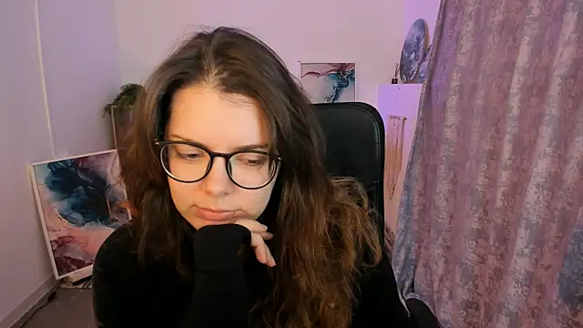 Snapshot of KeytSilvas chatting on 12/30/24, 02:53 KeytSilvas online show from 12/30/24, 02:53