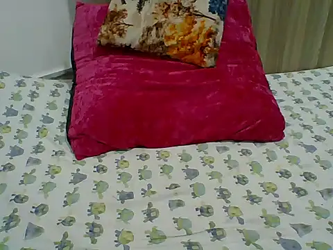 PrettyPrincess14 online show from 10/10/25, 01:26