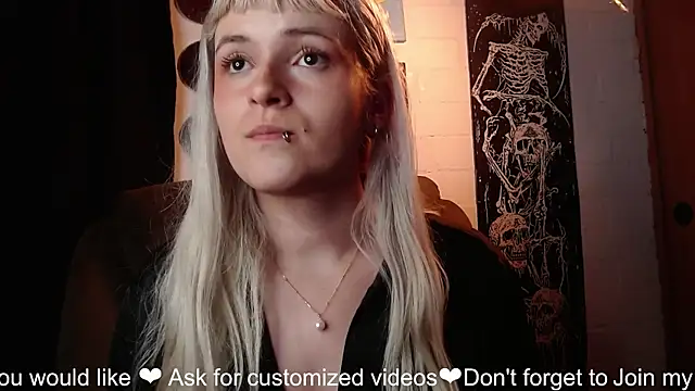 NEXT DOOR GIRL  online show from 01/26/25, 05:02