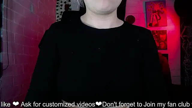 NEXT DOOR GIRL  online show from 02/06/25, 02:55