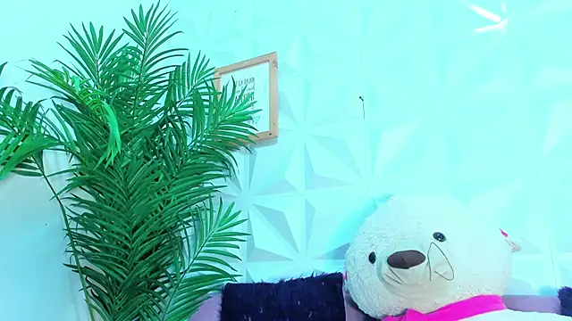 Snapshot of Briyit_Doll chatting on 10/01/25, 09:32 Briyit Doll online show from 10/01/25, 09:32