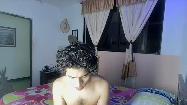 sweet tippot online show from 12/29/24, 03:11