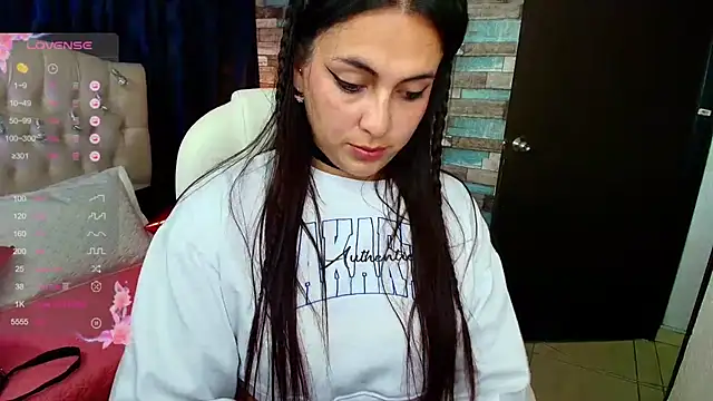 sofiasex99 online show from 03/13/25, 02:05