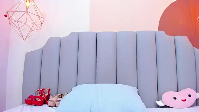 ThailyCherry online show from 02/25/25, 10:18