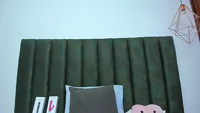 ThailyCherry online show from 10/01/25, 07:09