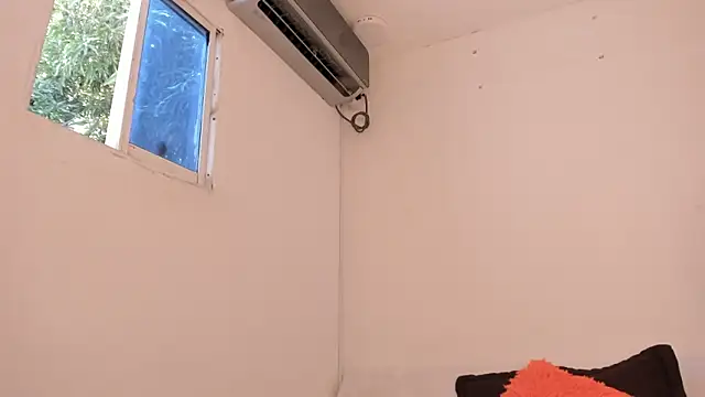 meganrossee69 online show from 02/13/25, 04:28