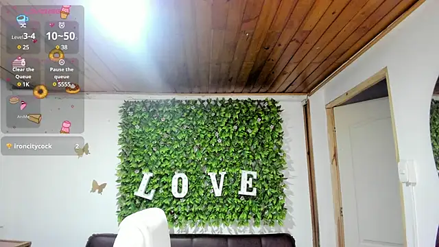 Enma  clark online show from 01/30/25, 10:19