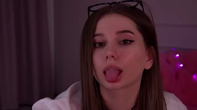 DianaVert online show from 01/22/25, 03:41