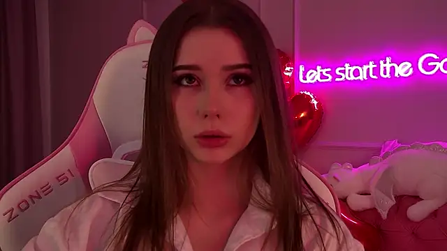 DianaVert online show from 02/11/25, 06:11