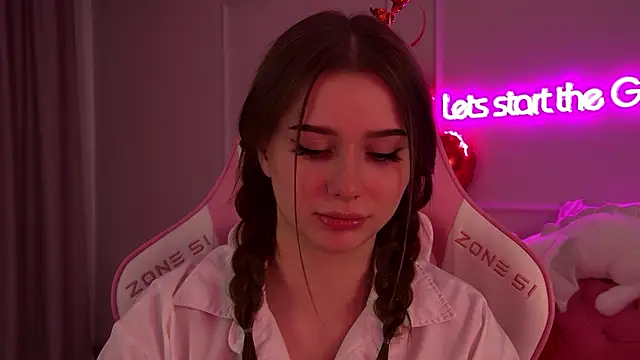 DianaVert online show from 02/11/25, 09:14