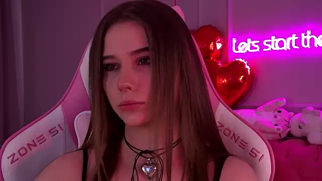 DianaVert online show from 02/13/25, 06:27