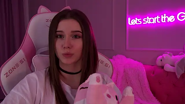 DianaVert online show from 02/19/25, 03:17