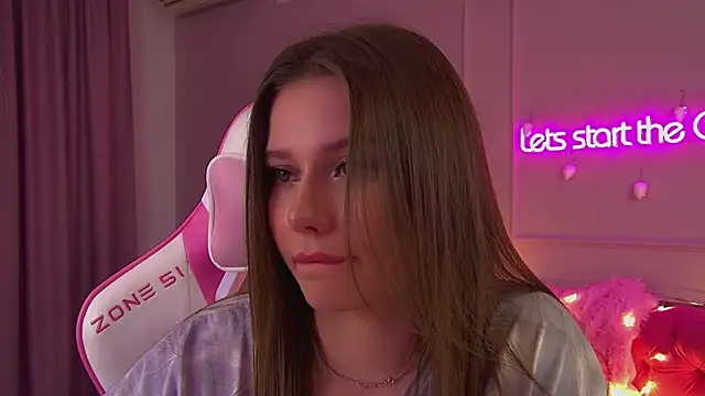 DianaVert online show from 11/30/25, 06:45