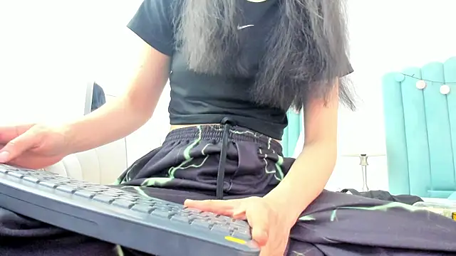 Snapshot of Lady_Godss chatting on 01/12/25, 11:58 Lady Godss online show from 01/12/25, 11:58