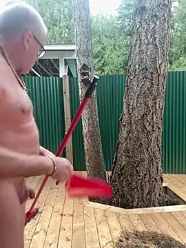 Snapshot of twist699 chatting on 12/20/25, 08:38 twist699 online show from 12/20/25, 08:38